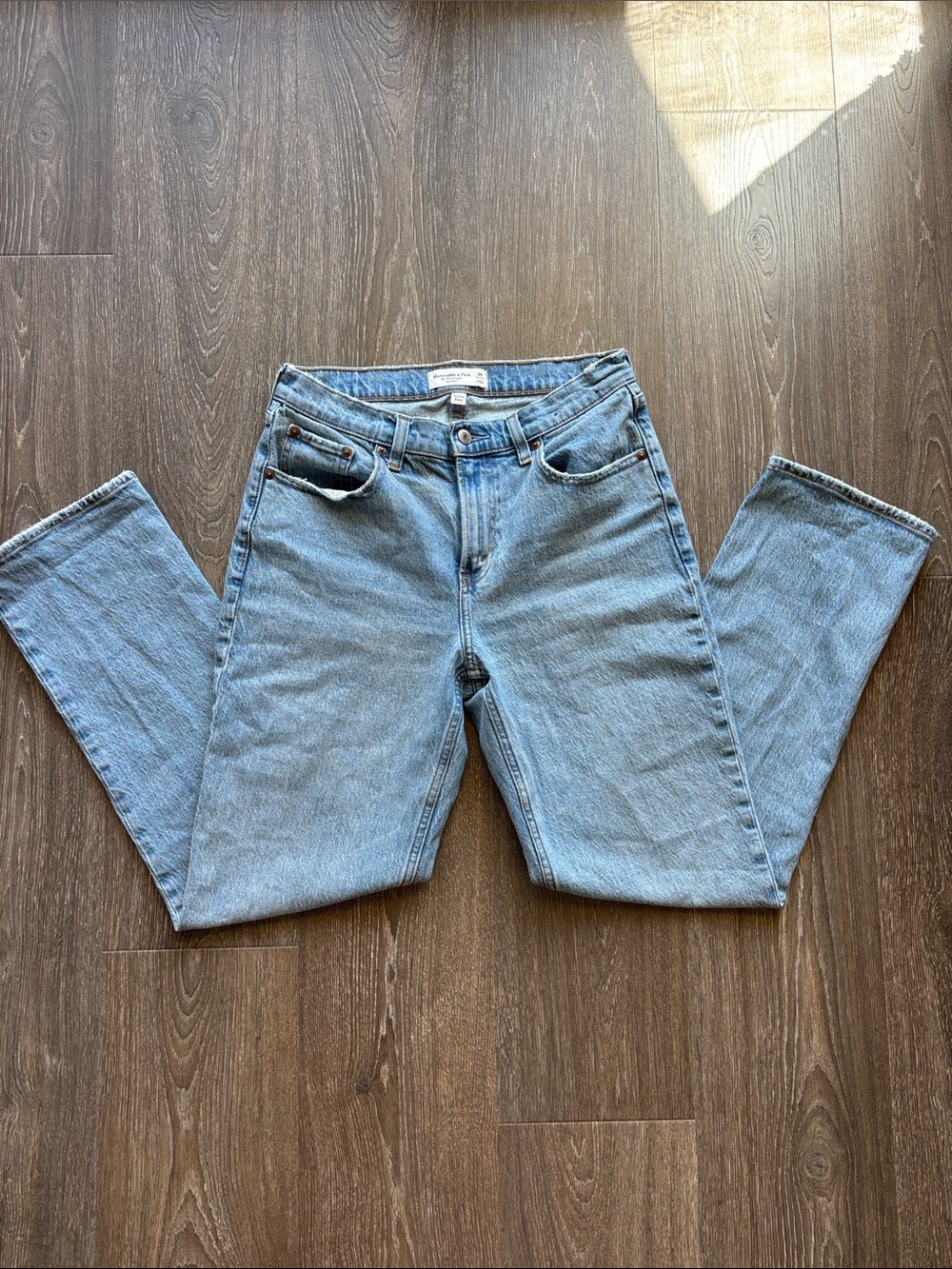 Abercrombie & fitch the 90s straight mid rise jeans
